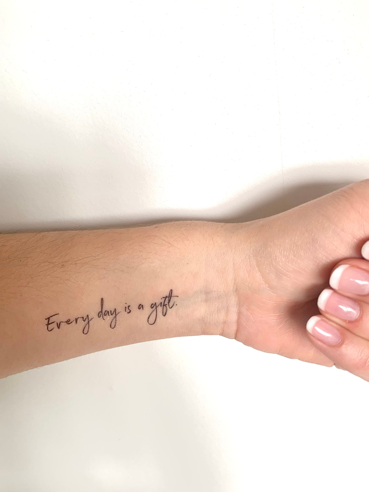Everyday is a gift (set of 2) - Temporary Tattoo