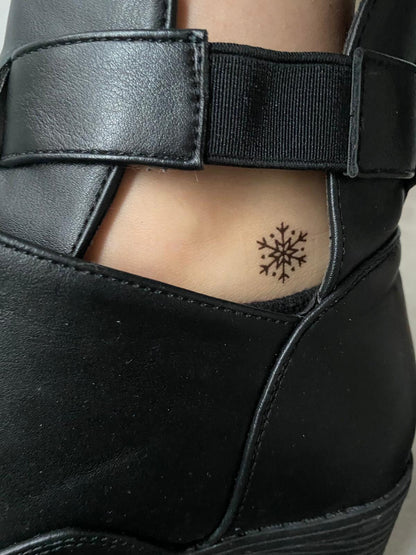 Snowflake (set of 2) - Temporary Tattoo