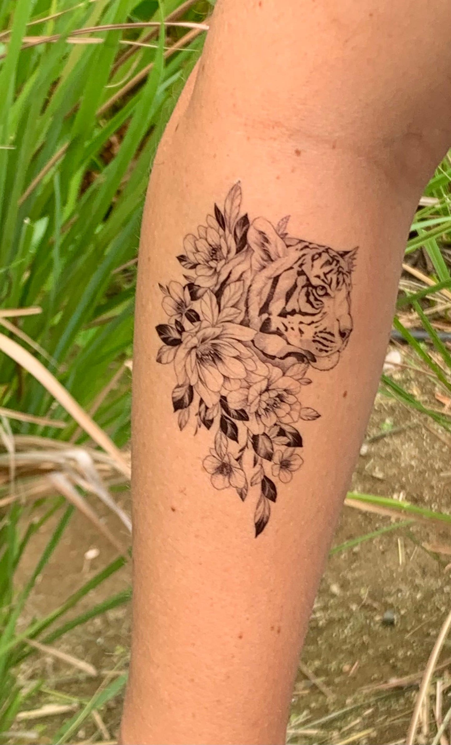 Tiger Flower (set of 2) - Temporary Tattoo